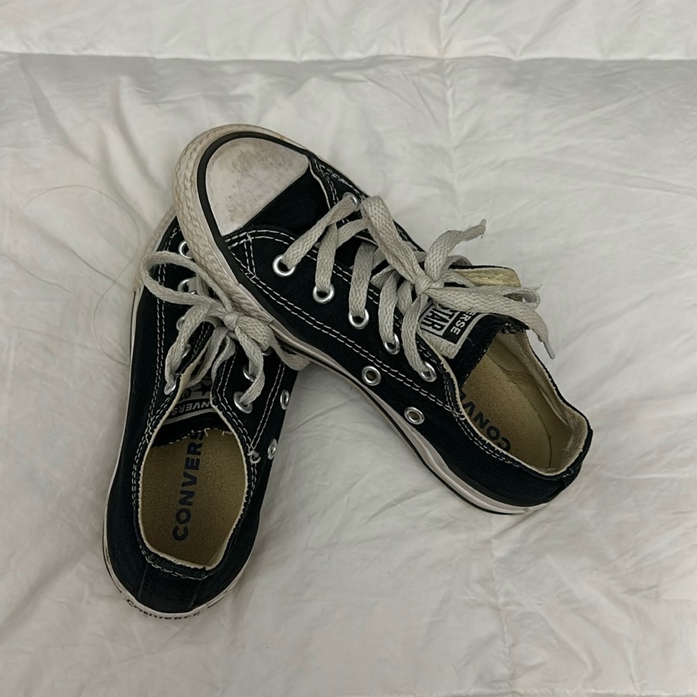 Converse sneakers. Size 12
